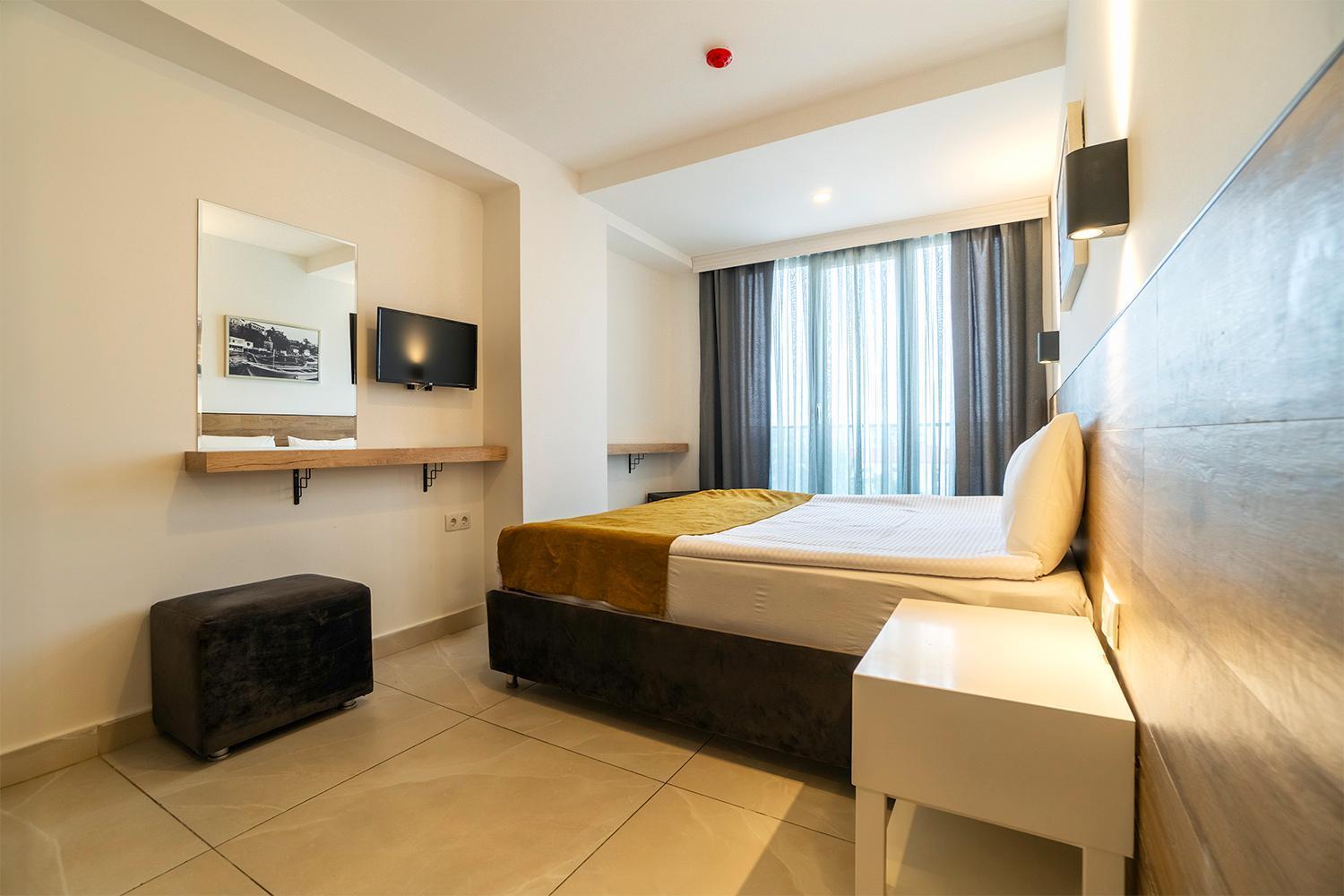Tut Hotel Antalya Eksteriør billede